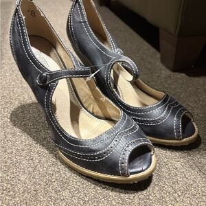 Seychelles Black Peep-Toe Wedges